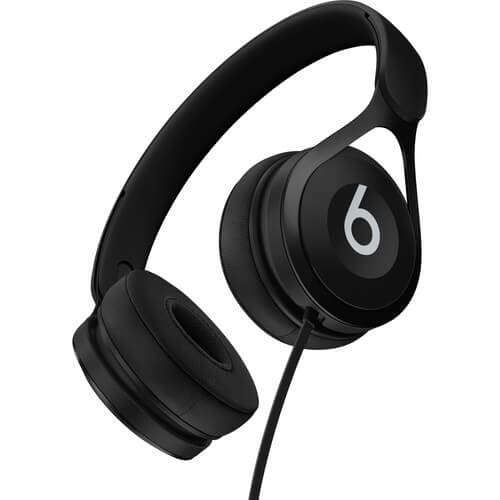 Beats EP - Auriculares con diadema con micro - en oreja - cableado - conector de 3,5 mm - negro - para iPad mini; iPad mini 2; 4; iPad Pro de 12; 9,7"; iPad with Retina display; iPhone 6s, SE (ML992LL/A)