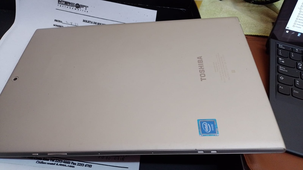 Tablet WT12-Toshiba dynaPad wt12pe-a64, 12 en