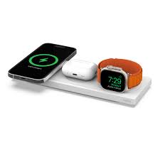 Belkin BOOST CHARGE PRO 3-in-1 - Base de carga inalámbrica - Fast Charge - blanco - para Apple AirPods; AirPods Pro; iPhone 12, 13; Watch