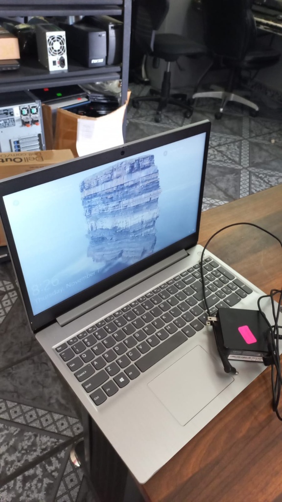 t-laptop-81we