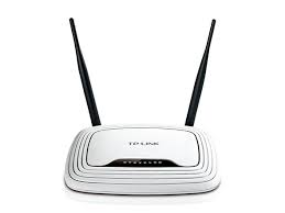 TP-LINK TL-WR841N Router inalámbrico N a 300 Mbps - - enrutador inalámbrico - conmutador de 4 puertos - Wi-Fi - 2,4 GHz
