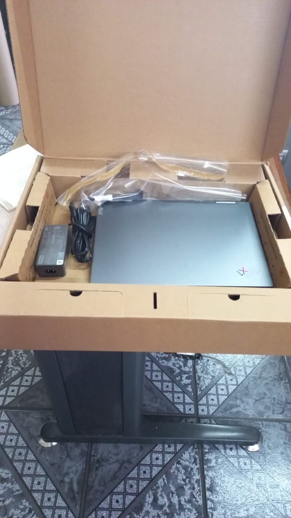 LENOVO-X1-YOGA