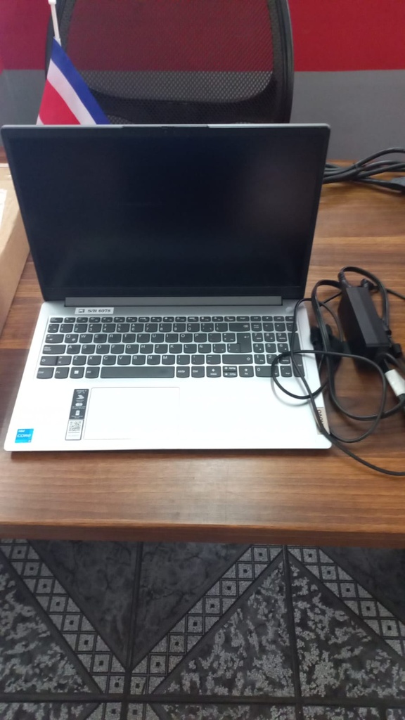 IdeaPad-1-15AU7