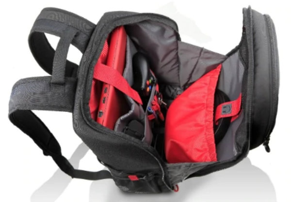 Dell Gaming Backpack 17 - Mochila para transporte de portátil - 17" - negro con panel frontal reflectante de arcoiris