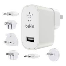 Belkin Global Travel Kit - Adaptador de corriente - 12 vatios - 2.4 A (USB) - blanco