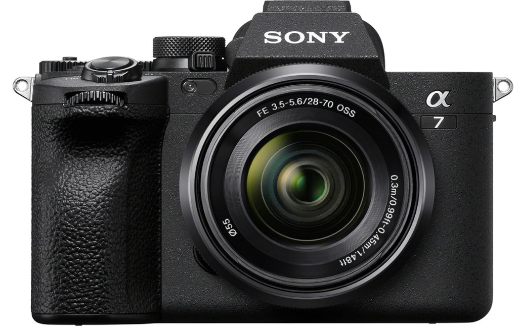 Kit de cámara sin espejo Sony α7 IV (ILCE-7M4K/B) con lente OSS de 28–70mm