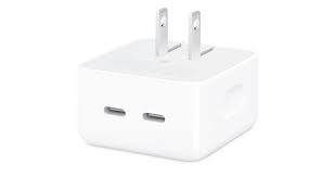 [MNWM3AM/A] Apple 35W Dual USB-C Port Compact Power Adapter - Adaptador de corriente - 35 vatios - conectores de salida: 2 - para 10.2-inch iPad; 10.9-inch iPad Air; AirPods Max; AirPods Pro; iPhone 11, 12, 13, SE